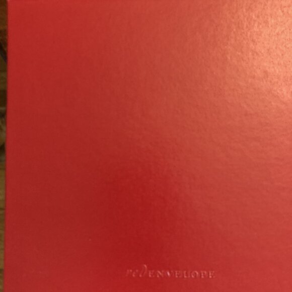 159 Red Envelope Lucky Horseshoe Necklace NIB - Picture 5 of 6